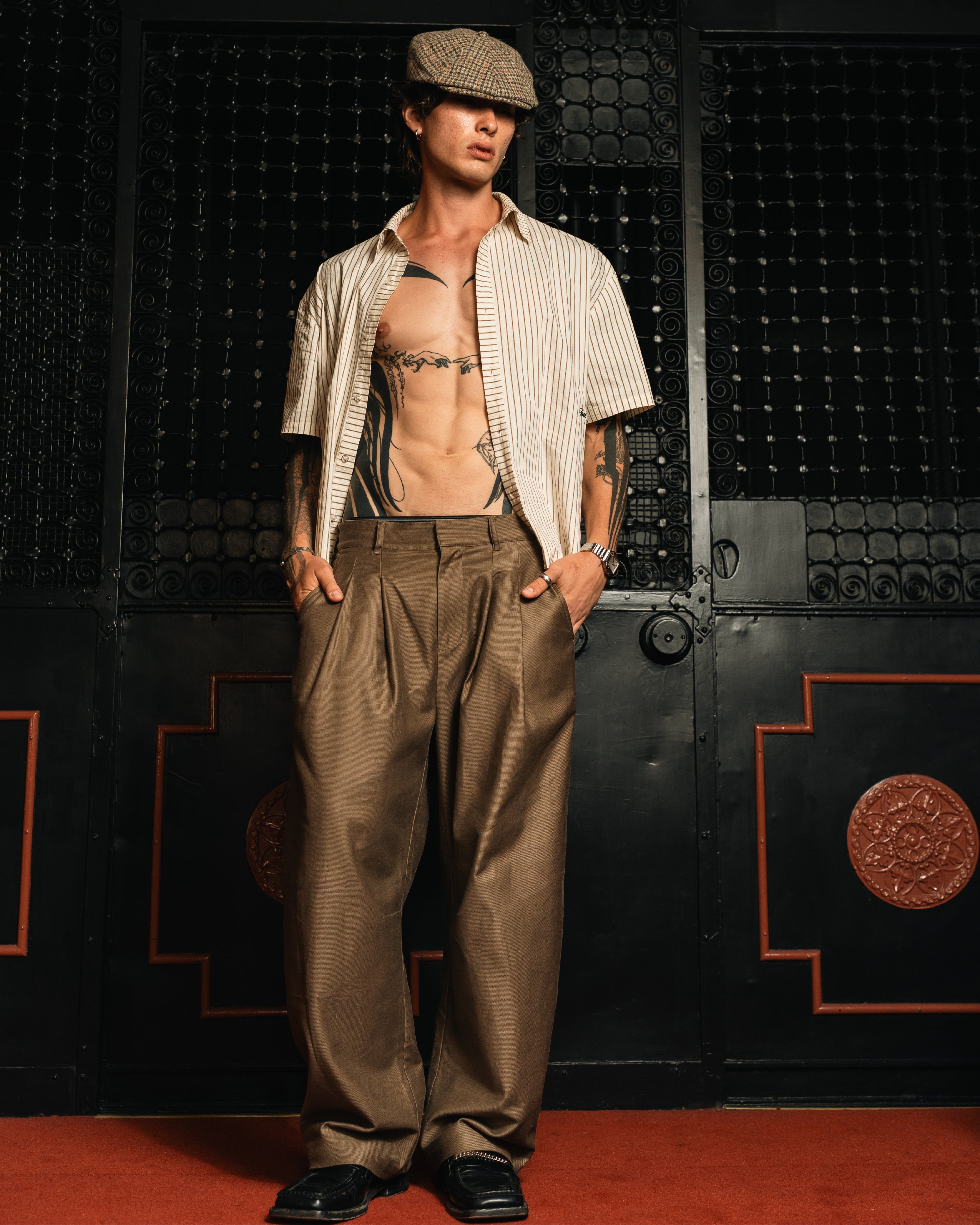 Barrel Pleated Pants
