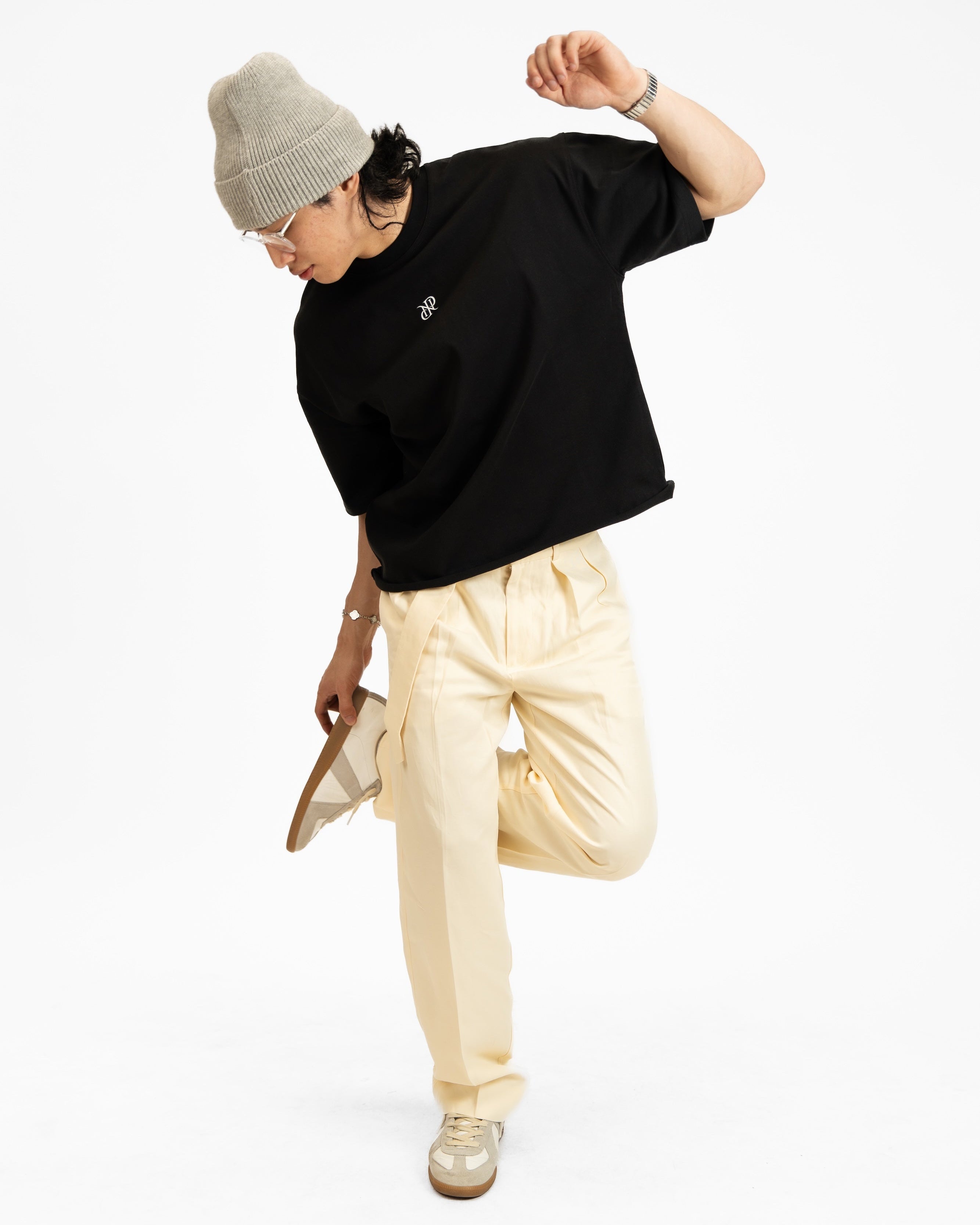 Emblem Cropped Tee