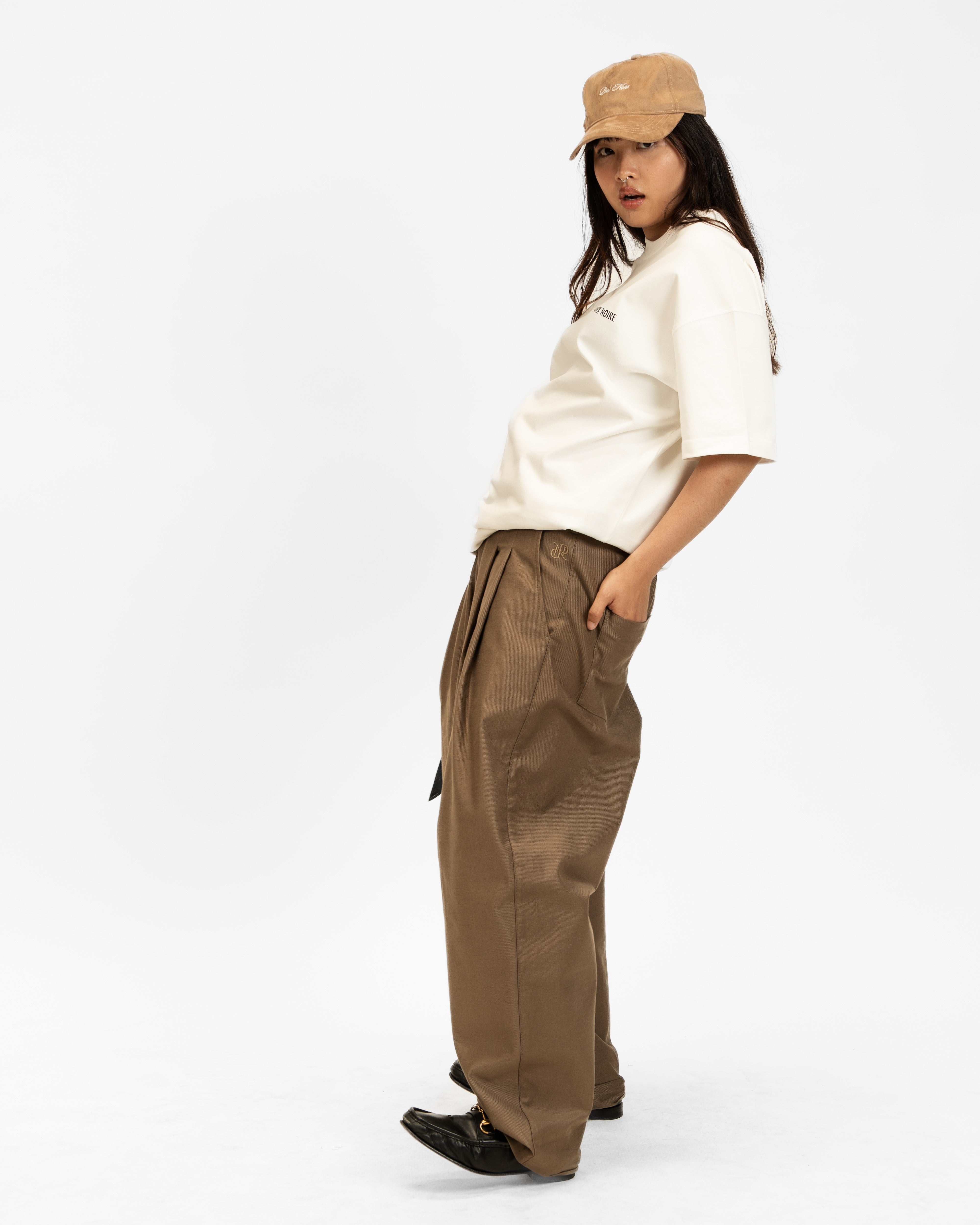 Barrel Pleated Pants