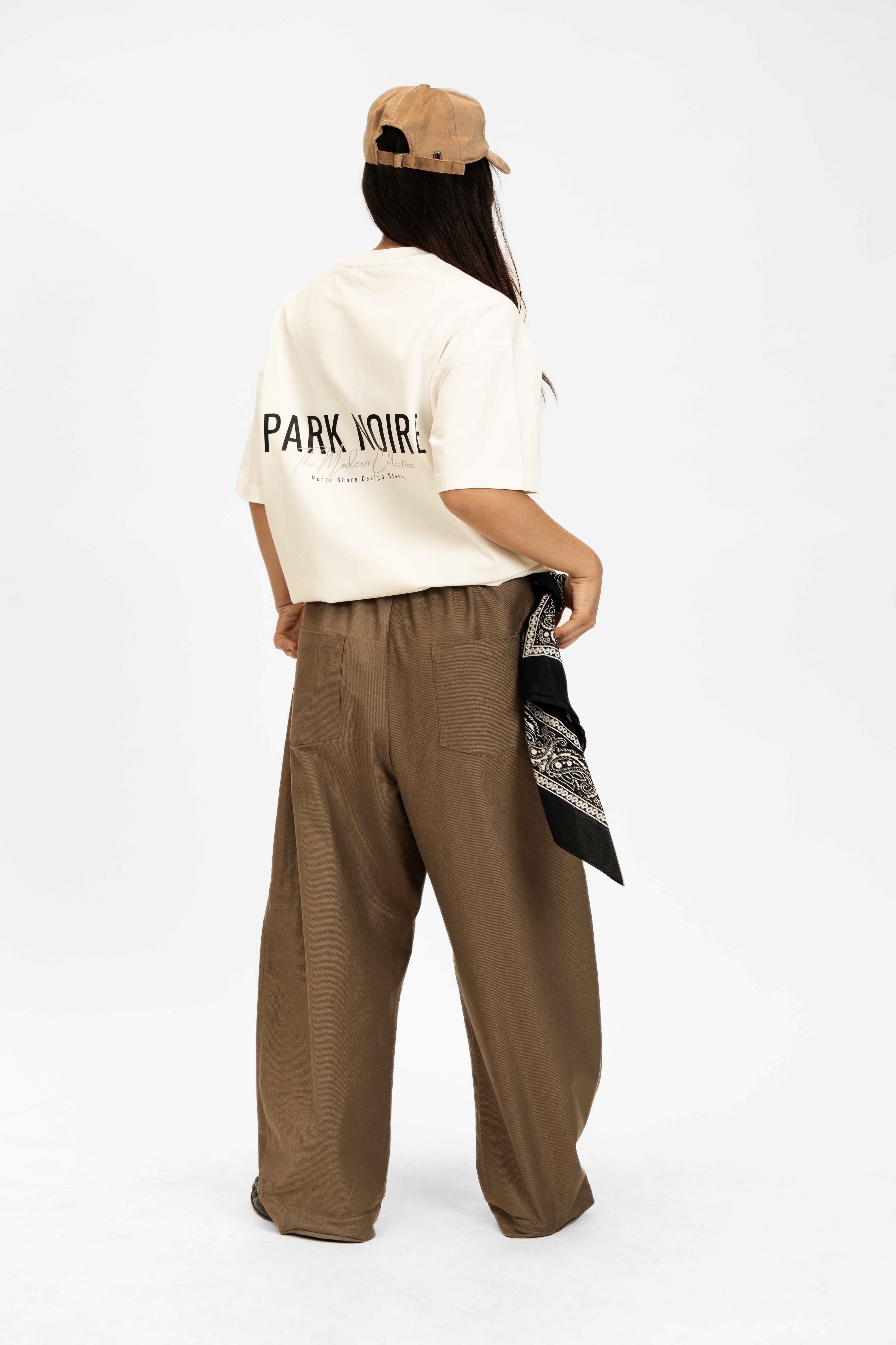 Barrel Pleated Pants