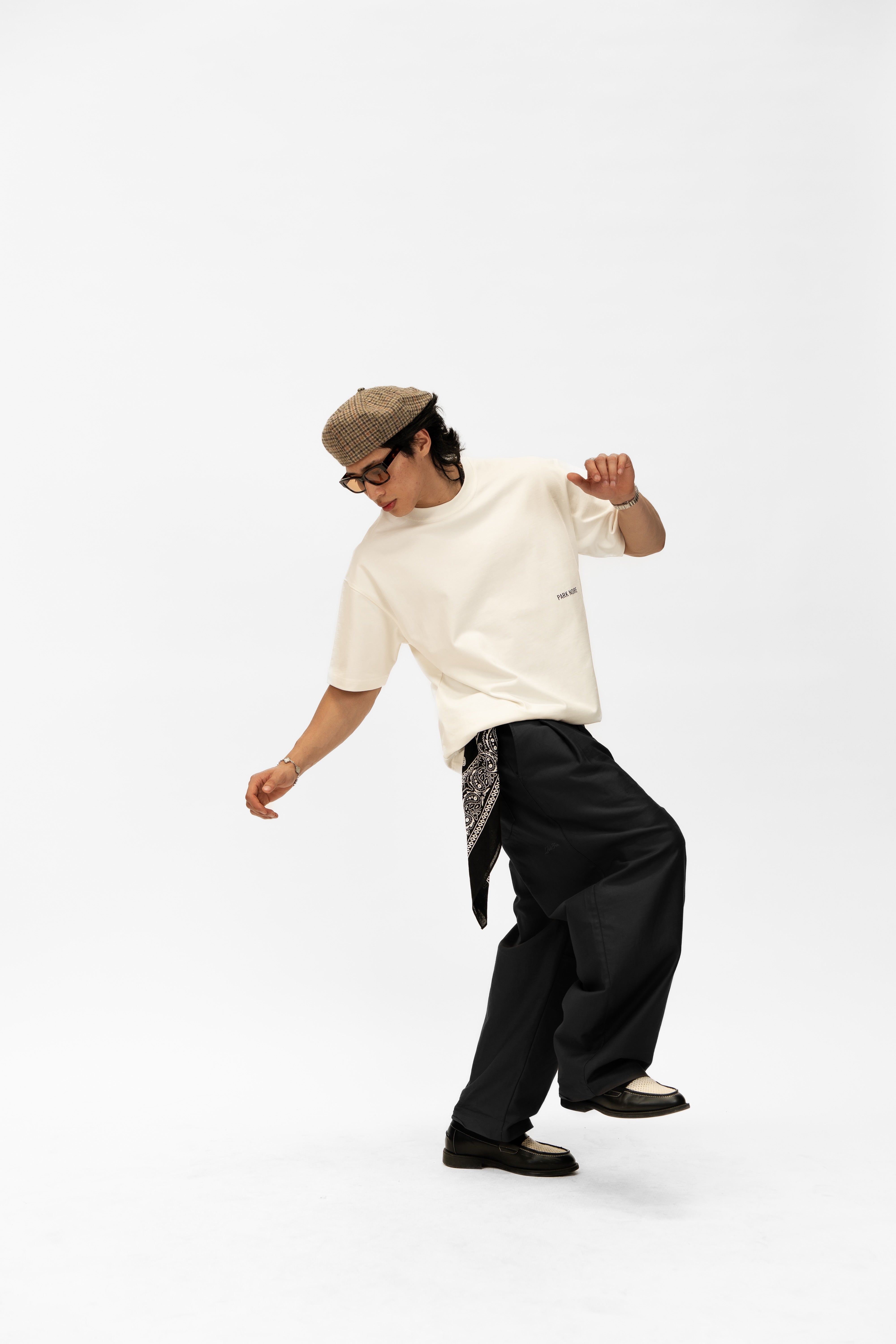 Barrel Pleated Pants