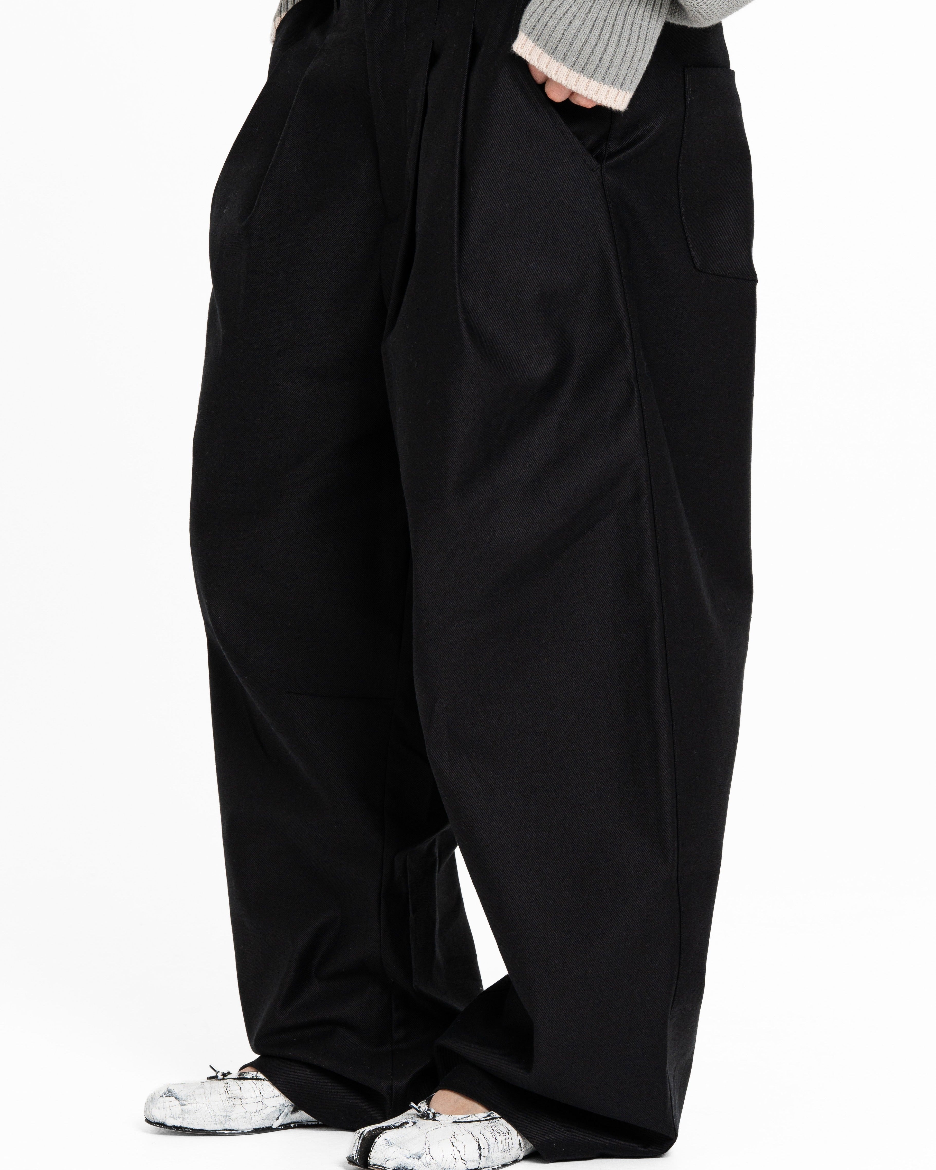 Barrel Pleated Pants