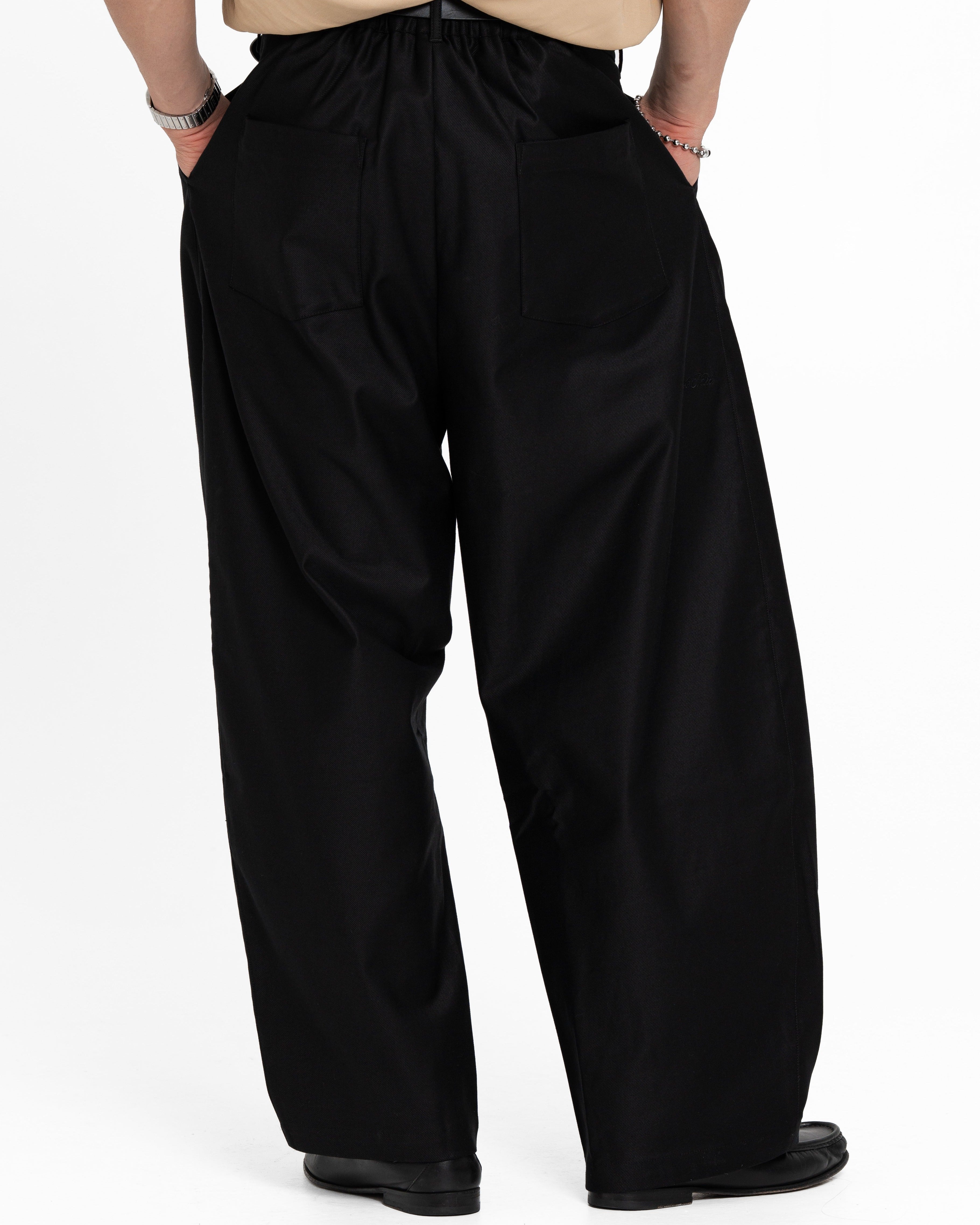 Barrel Pleated Pants
