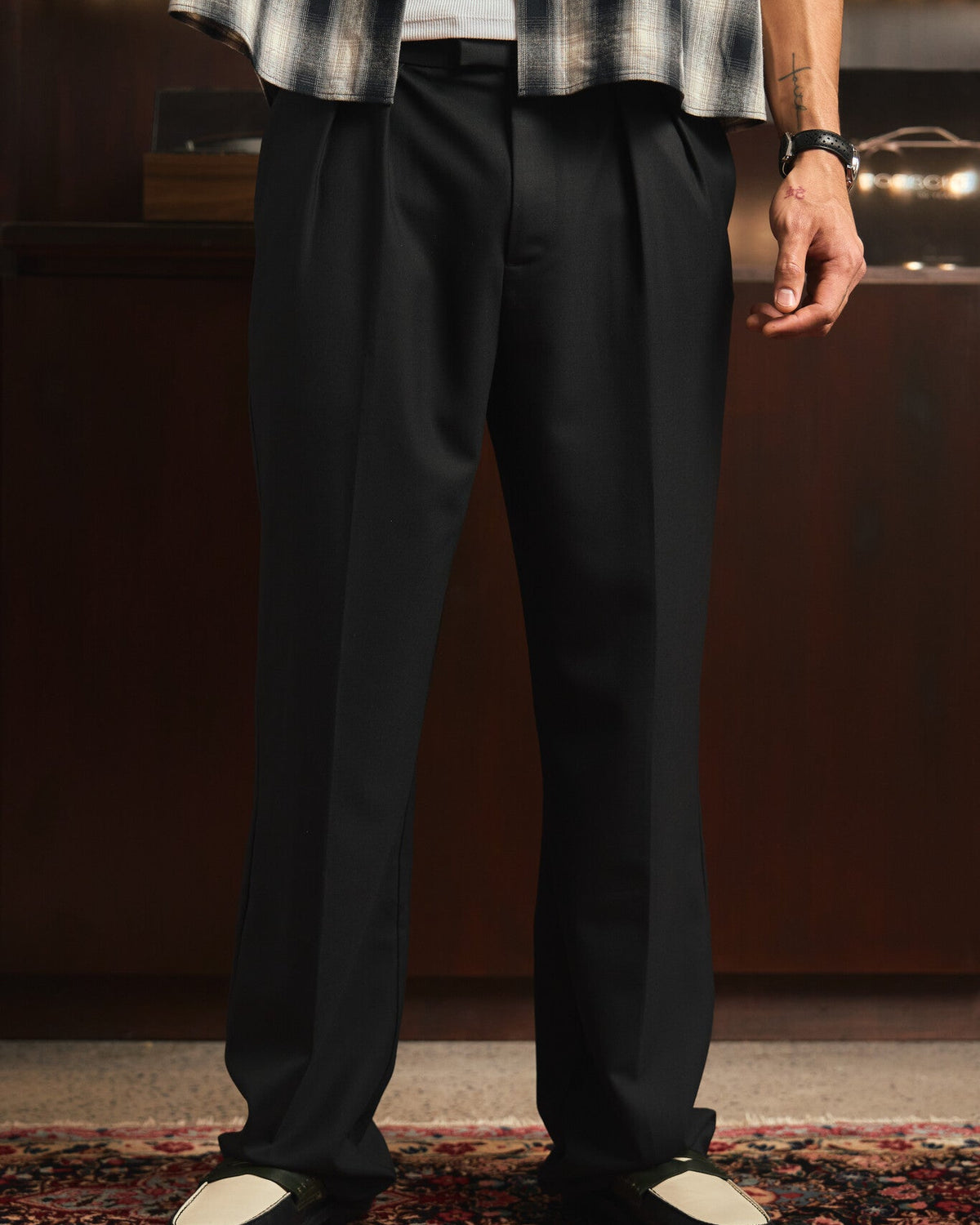 Double Pleated Serge Pants – Black
