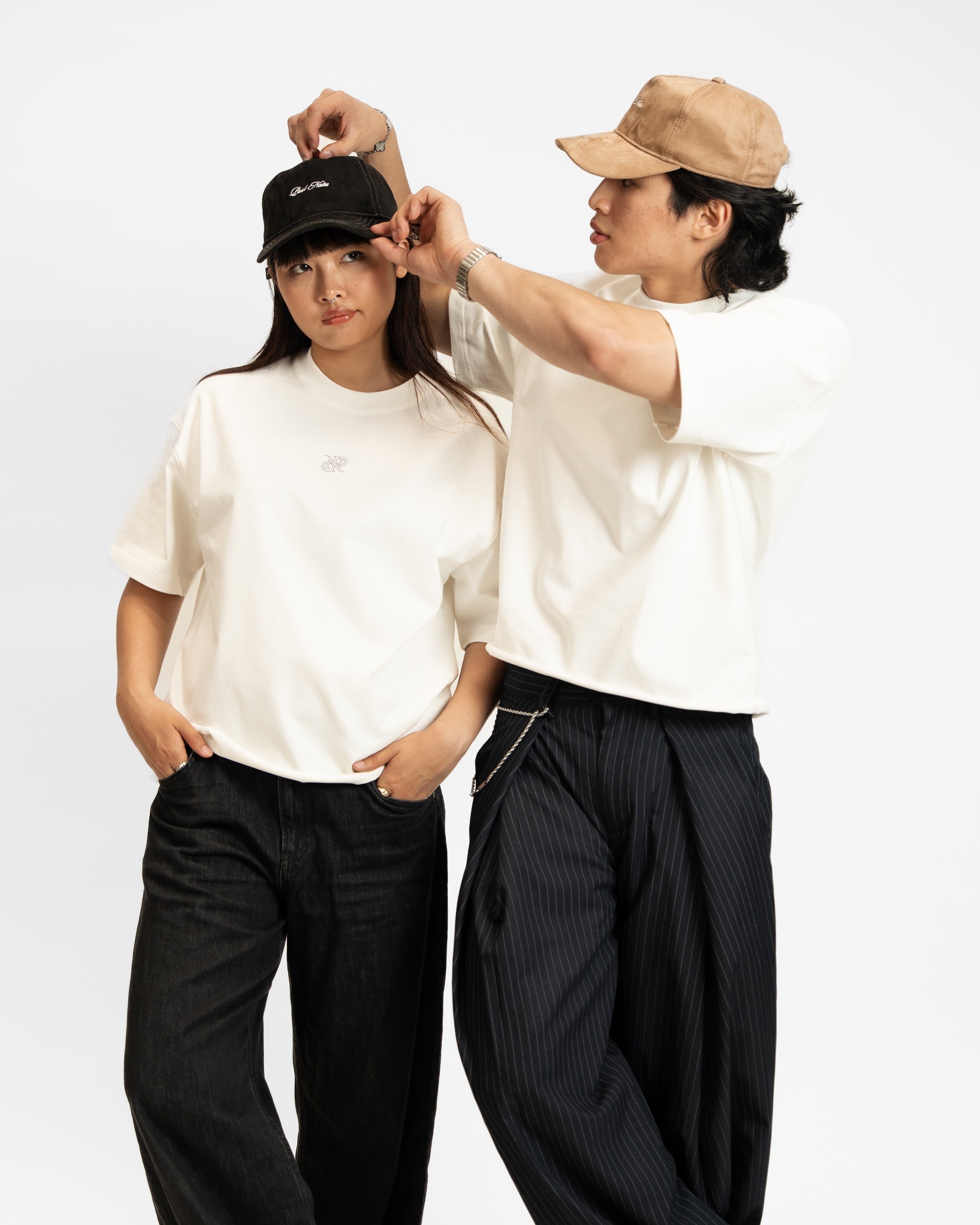 Emblem Cropped Tee