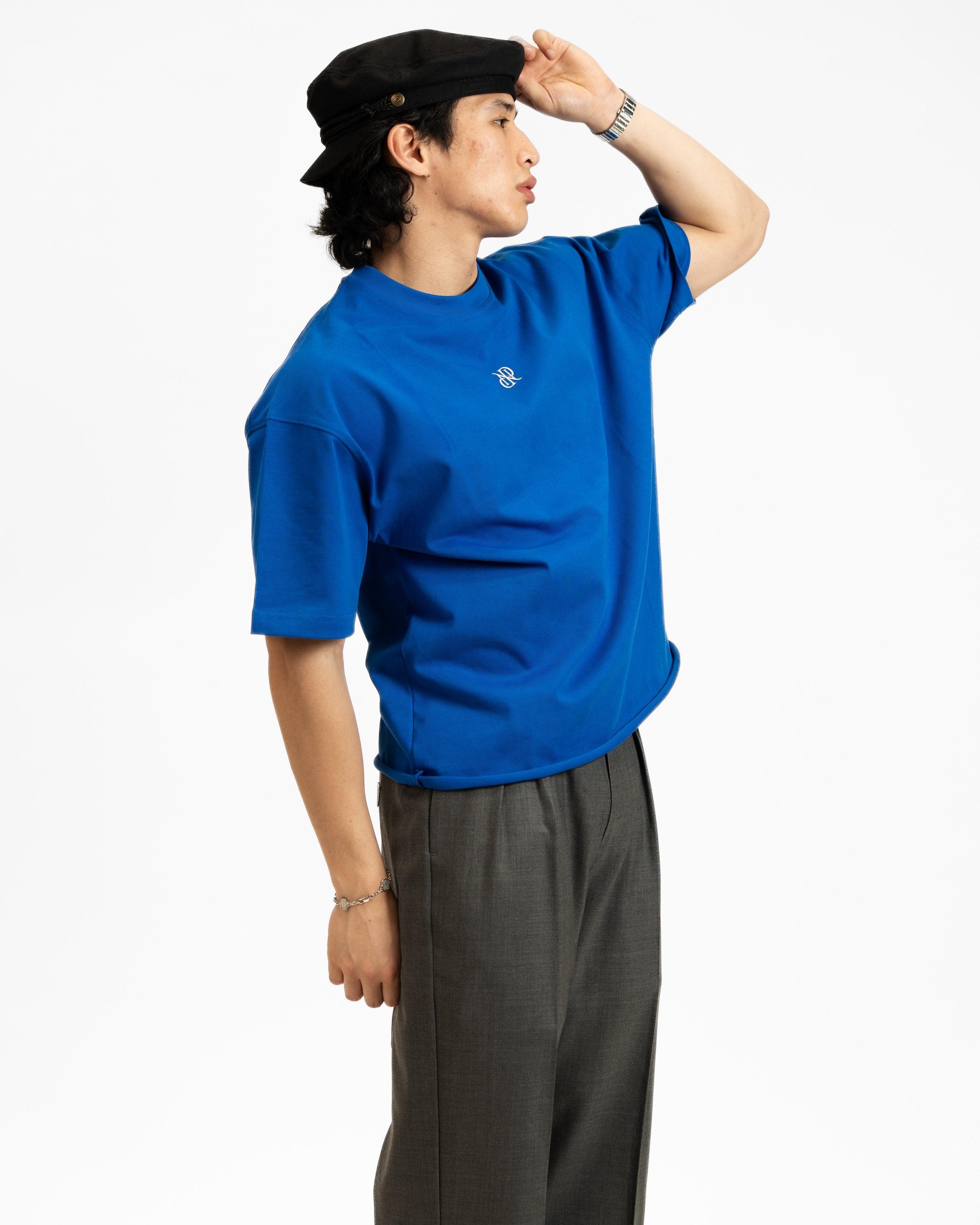 Emblem Cropped Tee