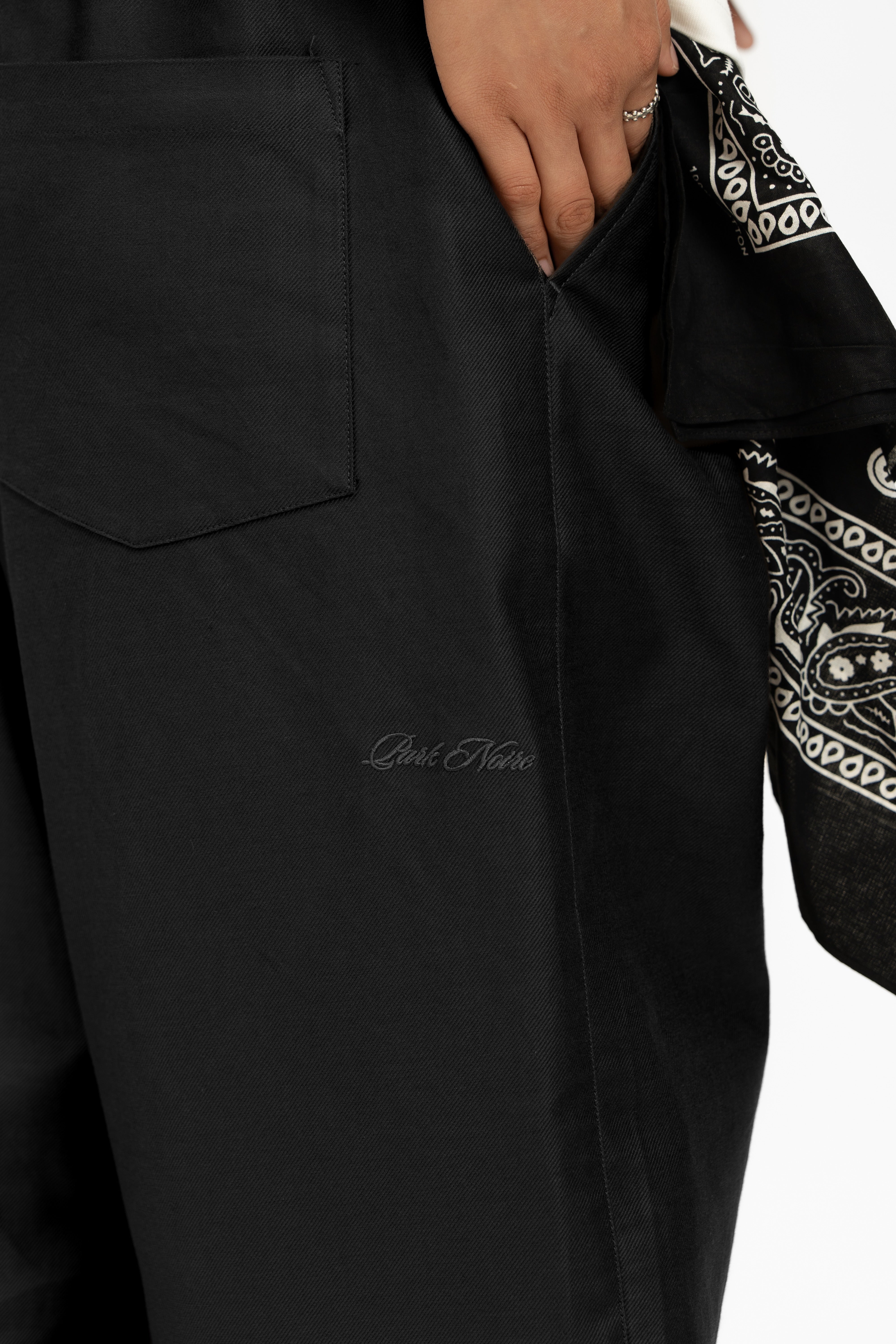 Barrel Pleated Pants