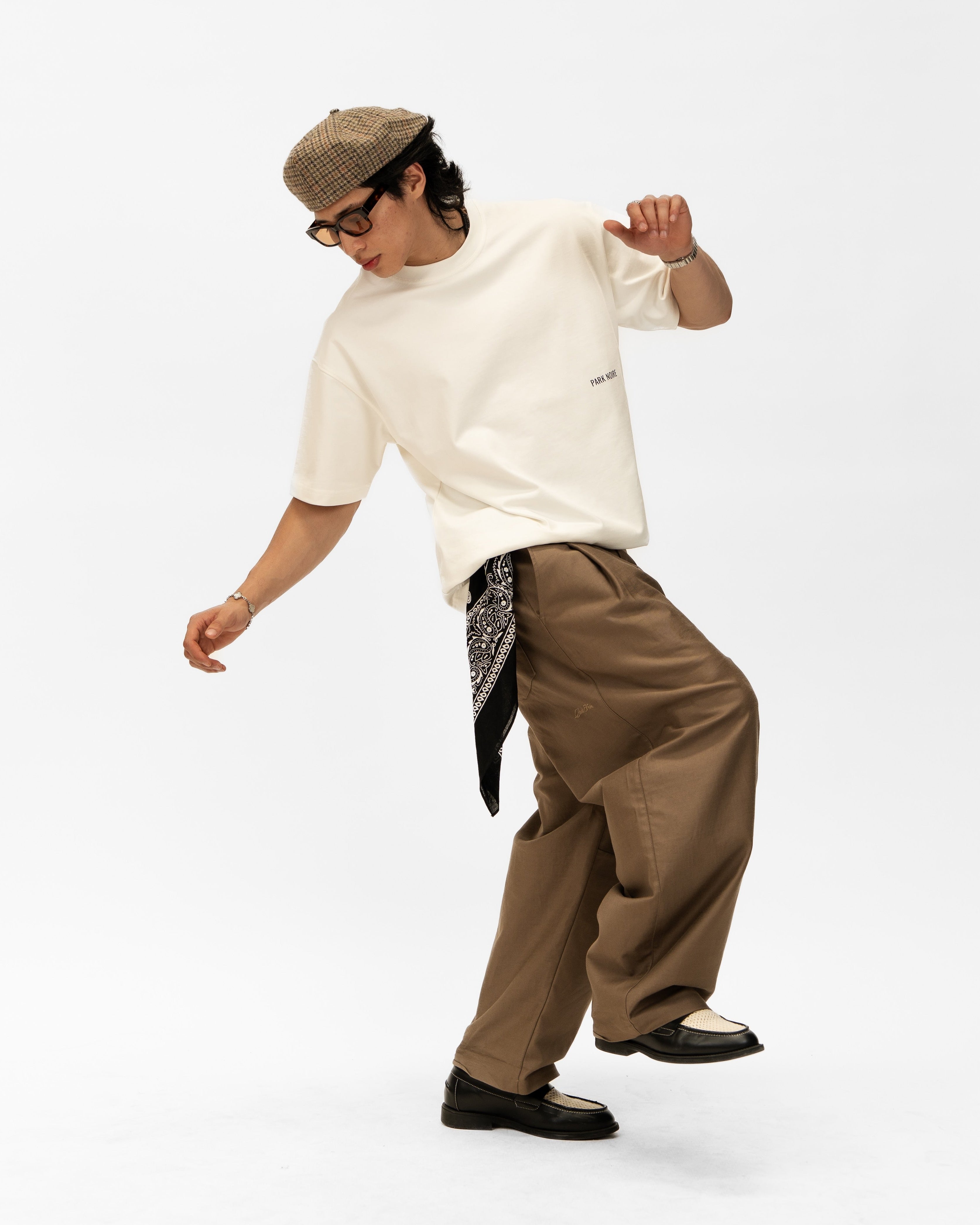Barrel Pleated Pants