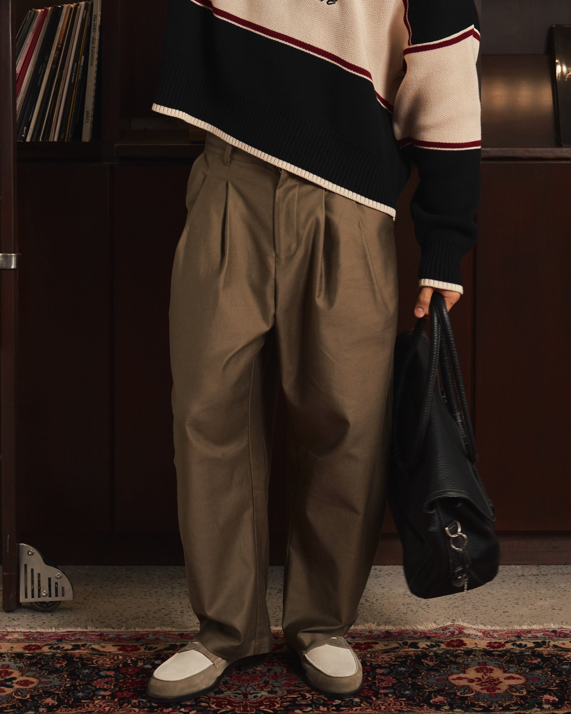Barrel Pleated Pants